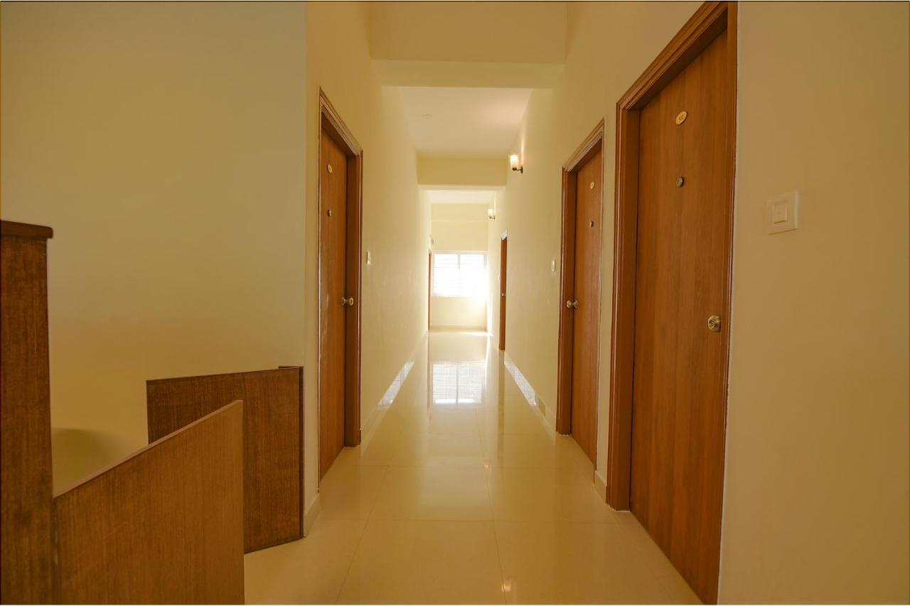 Fabhotel Gr Lake View - Btm Layout Bengalúr Exteriér fotografie