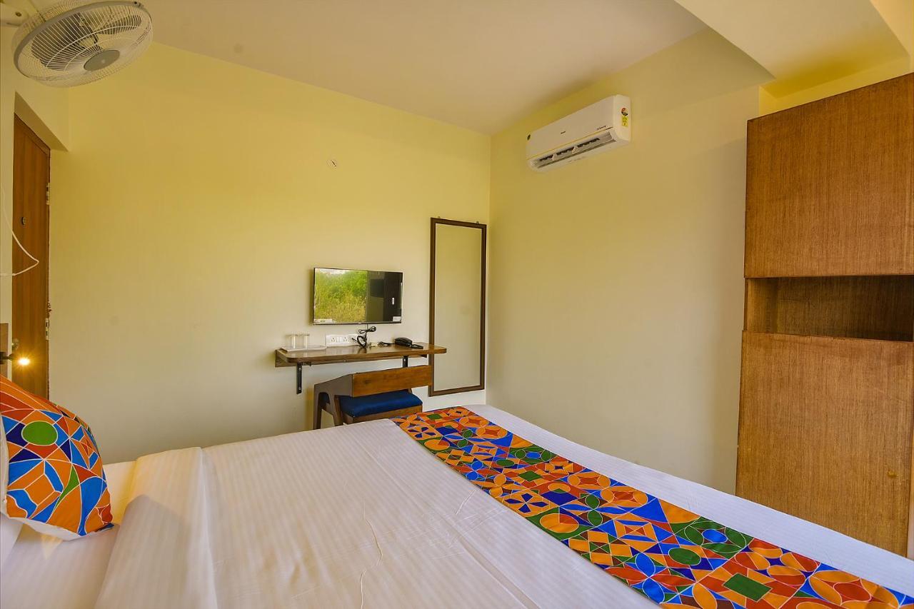 Fabhotel Gr Lake View - Btm Layout Bengalúr Exteriér fotografie
